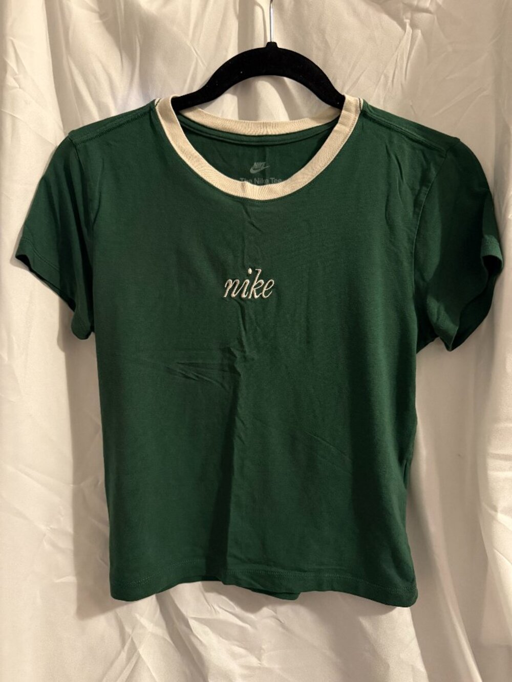 green nike tee with logo, size m